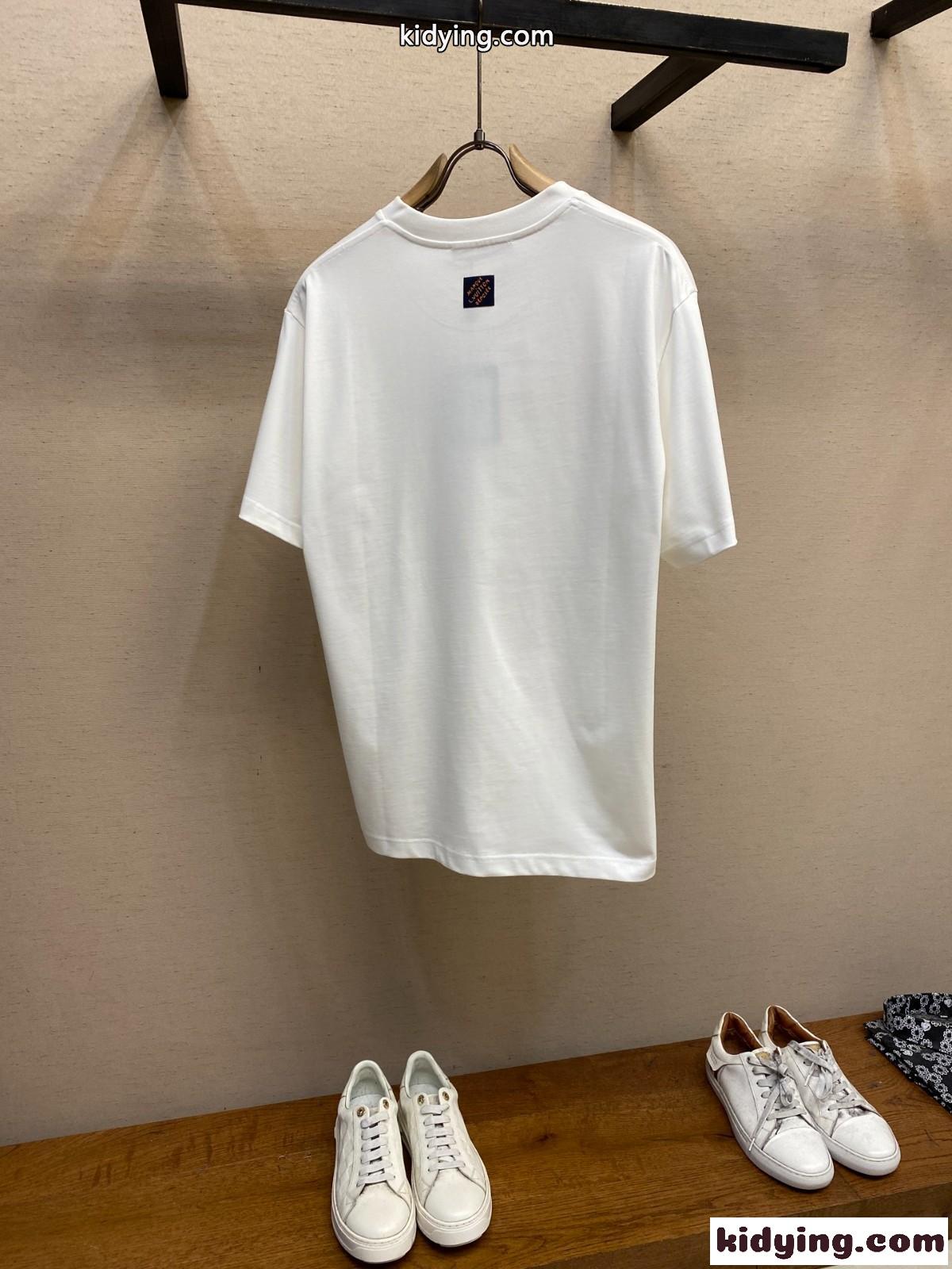 モノグラム フラワー 3DグラディエントプリントTシャツ ルイ・ヴィトン Tシャツ コピー-0