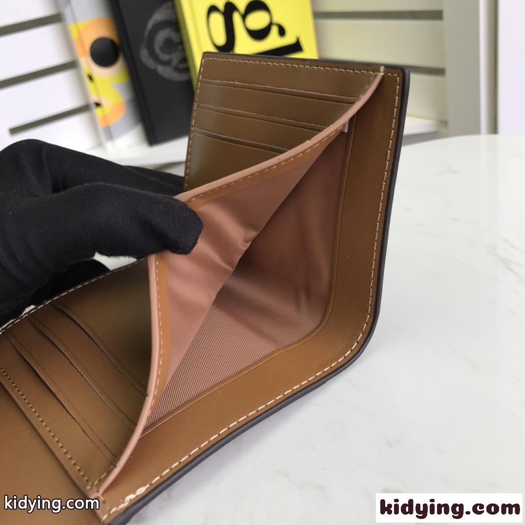 ミニ財布 レディース 可愛い おしゃれ コーチ 財布 コピー 人気 定番 ウォレット 三つ折り財布-4