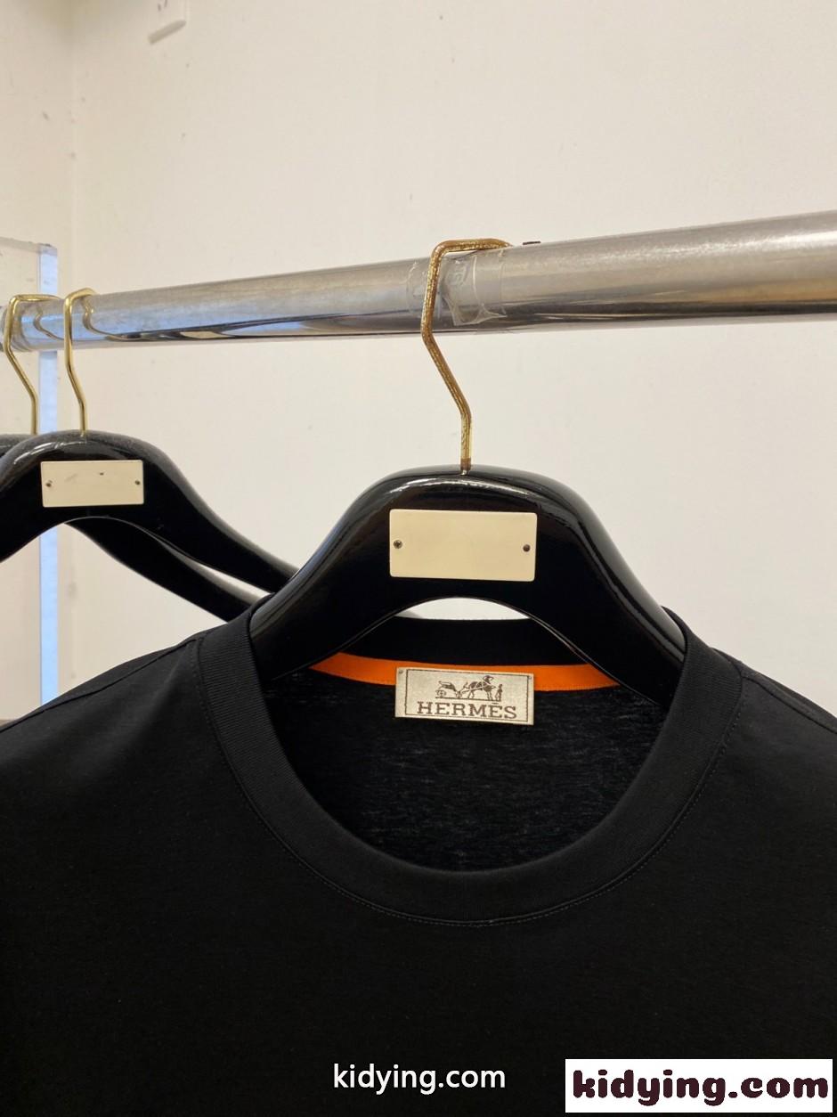 ホースモチーフ クルーネック 半袖Tシャツ エルメス Tシャツ 偽物 ブラック-1