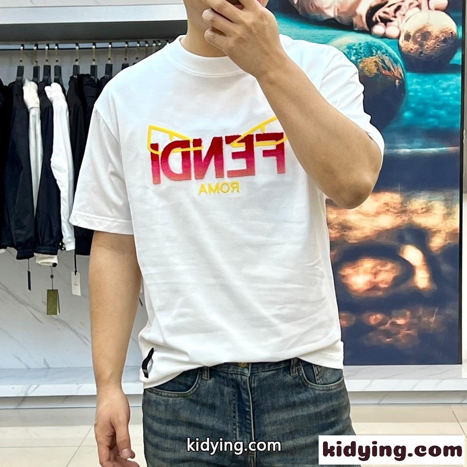 カジュアル 合わせやすい ロゴ入り 半袖Tシャツ フェンディ Tシャツ コピー ホワイト-2