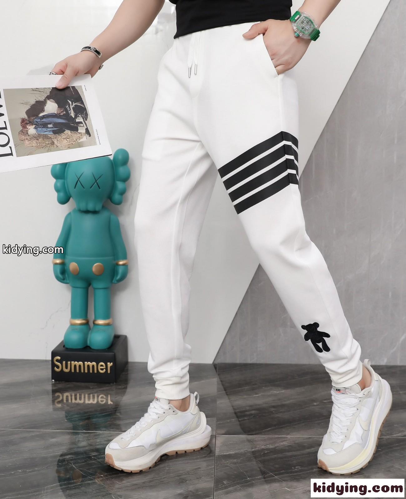 合わせやすい 人気 高品質 トムブラウン パンツ コピー ストレッチ 快適 メンズ カジュアルパンツ ズボン-0