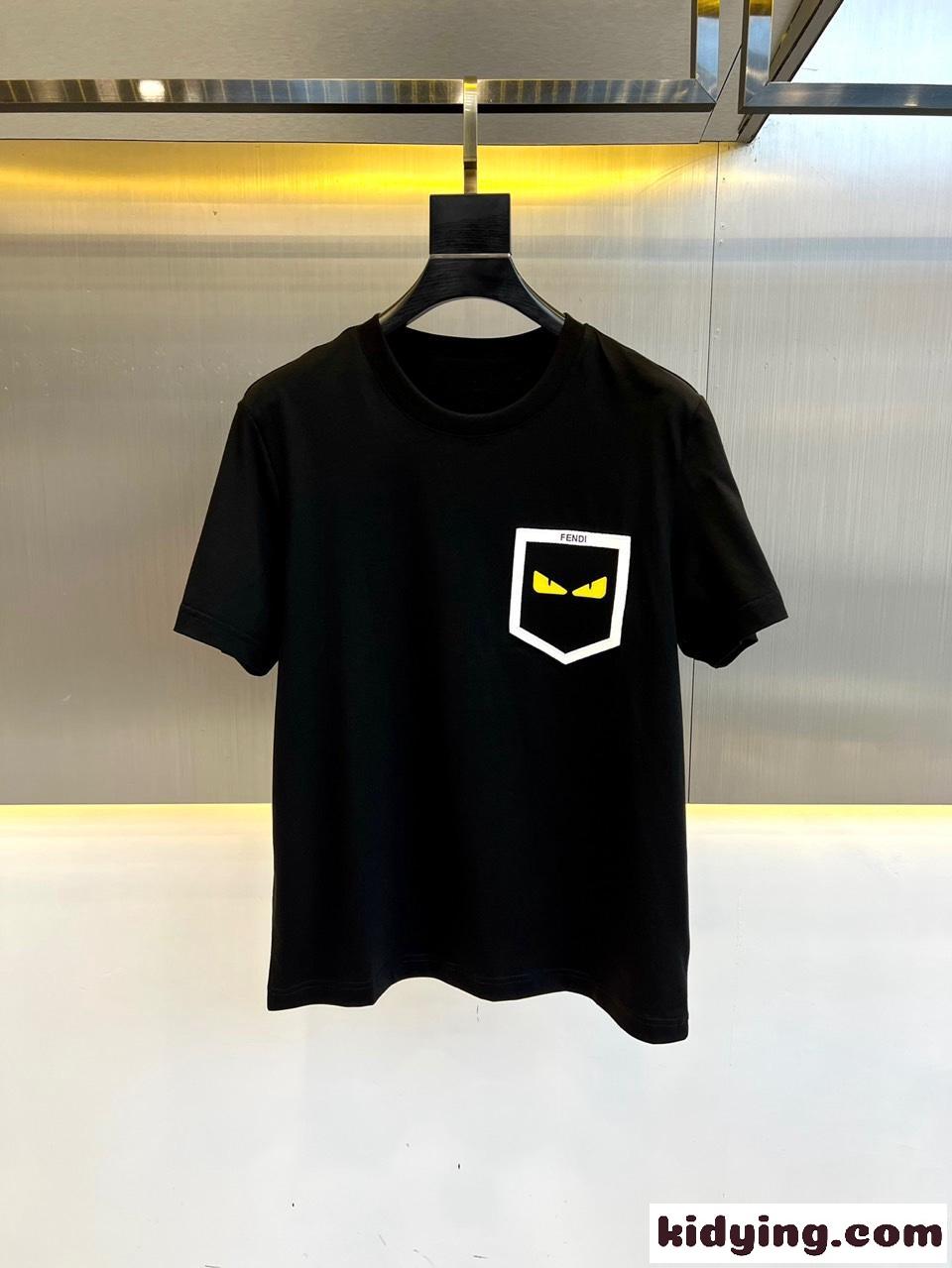 シンプル 合わせやすい クルーネック フェンディ 半袖Tシャツ コピー ブラック-0