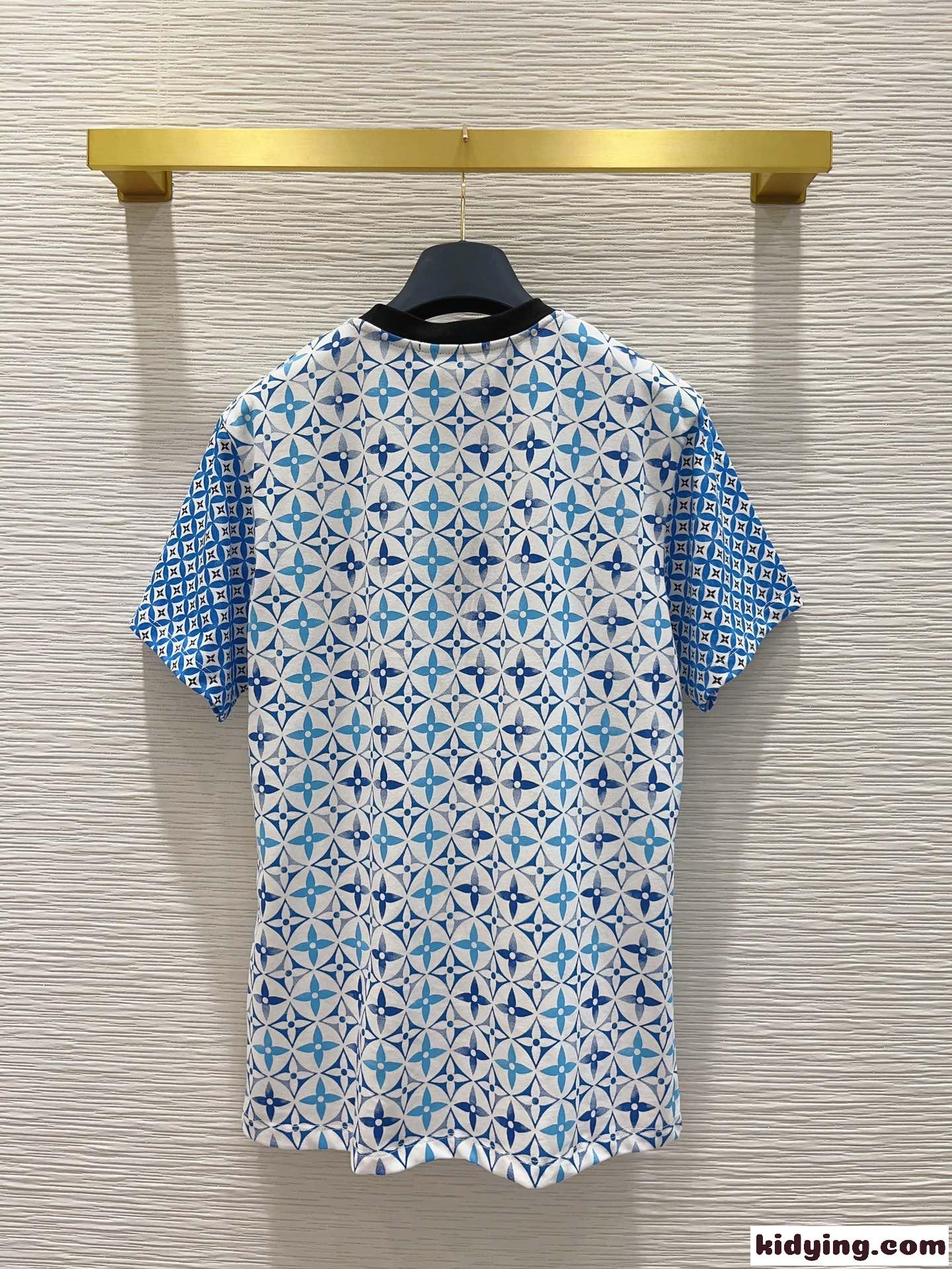 定番 モノグラムフラワータイルTシャツ ルイ・ヴィトン Tシャツ コピー 半袖-3
