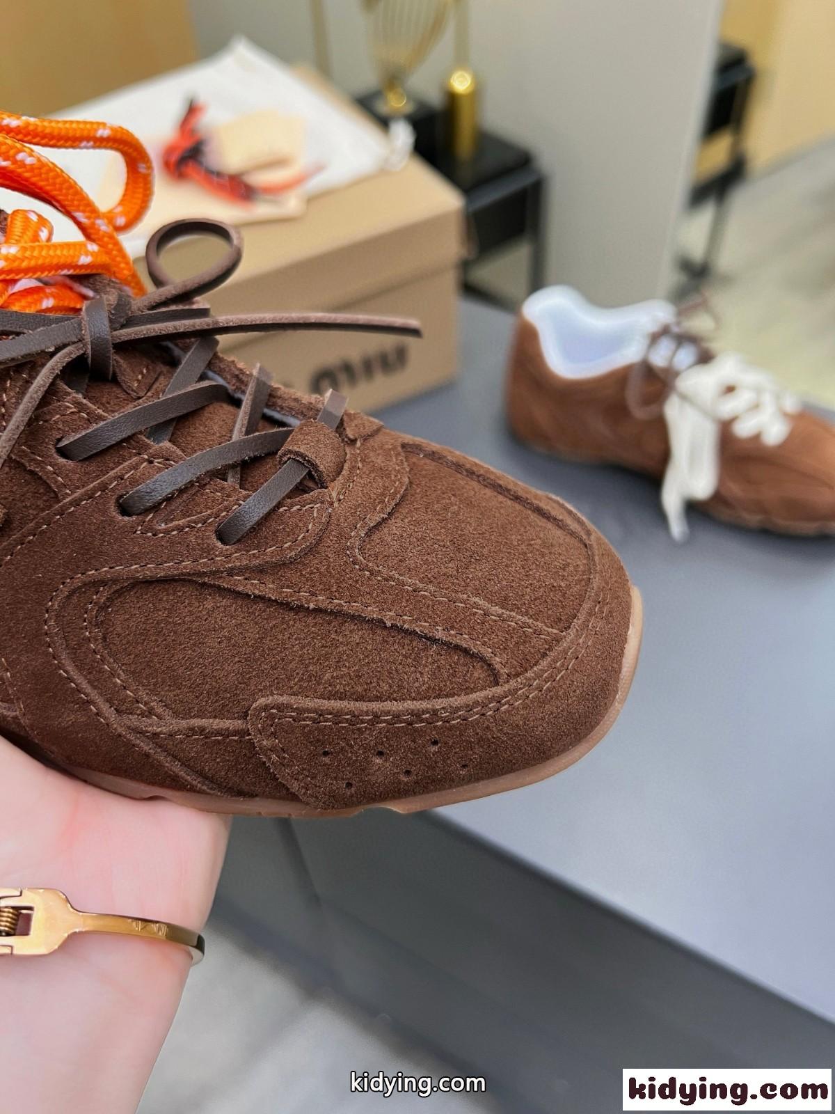 New Balance x Miu Miu xxx スエードスニーカー ミュウミュウ スニーカー コピー ブラウン-4