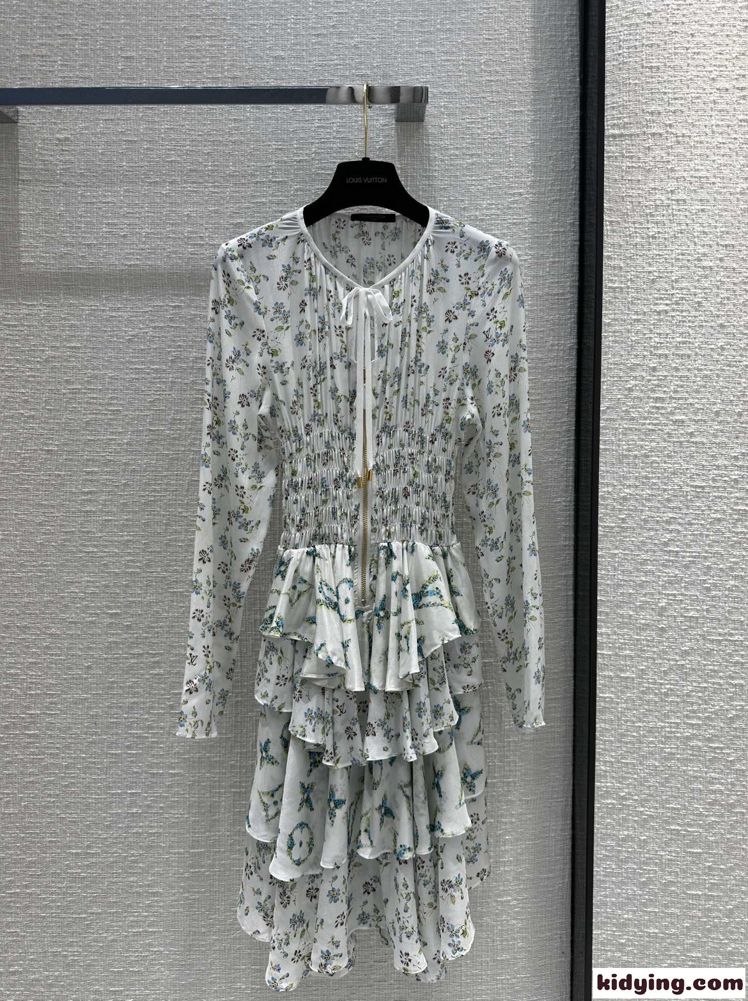 フローラルプリントロングスリーブティアードドレス ルイ・ヴィトン ワンピース 偽物-1