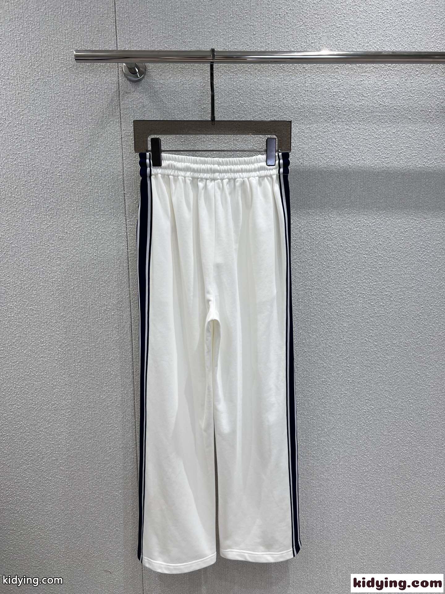 サイドライン コットンパンツ セリーヌ パンツ コピー 合わせやすい-1