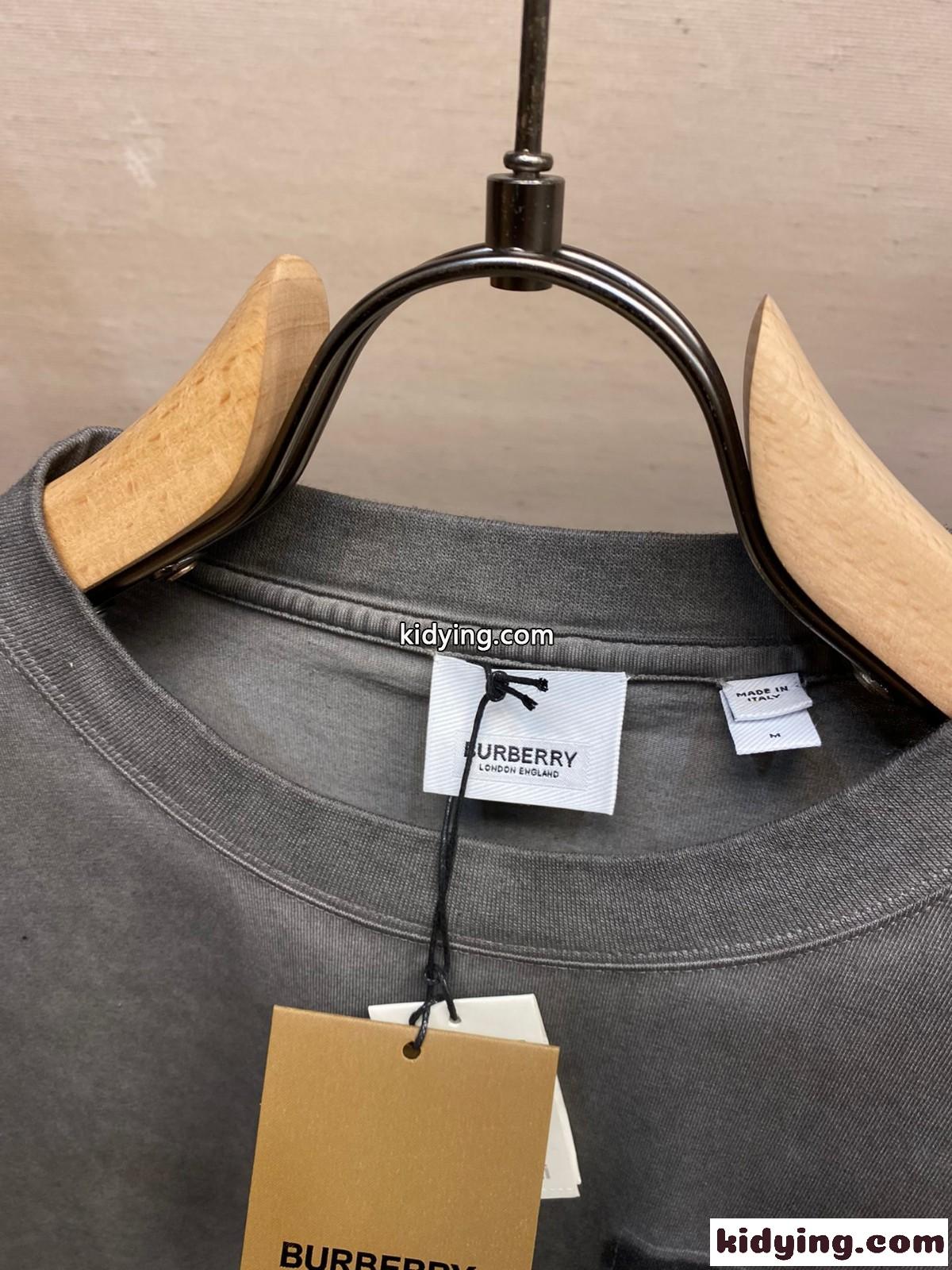 モノグラムモチーフ コットン オーバーサイズTシャツ バーバリー Tシャツ コピーメンズ-1