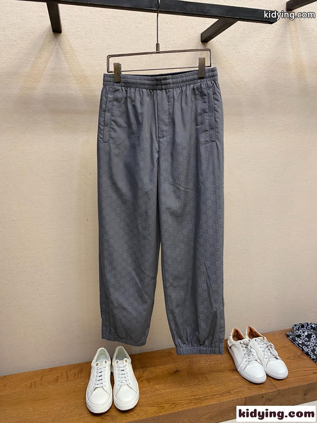 上品 カジュアル GG ナイロン ジョガーパンツ グッチ パンツ コピー ズボン-1