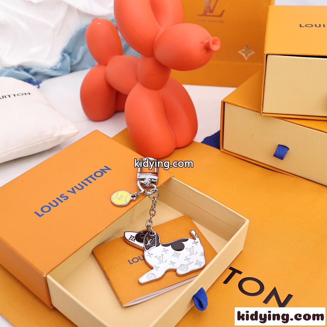 M00747 ビジュー サック・LV ドッグ ルイヴィトン キーホルダー コピー バッグチャーム-0
