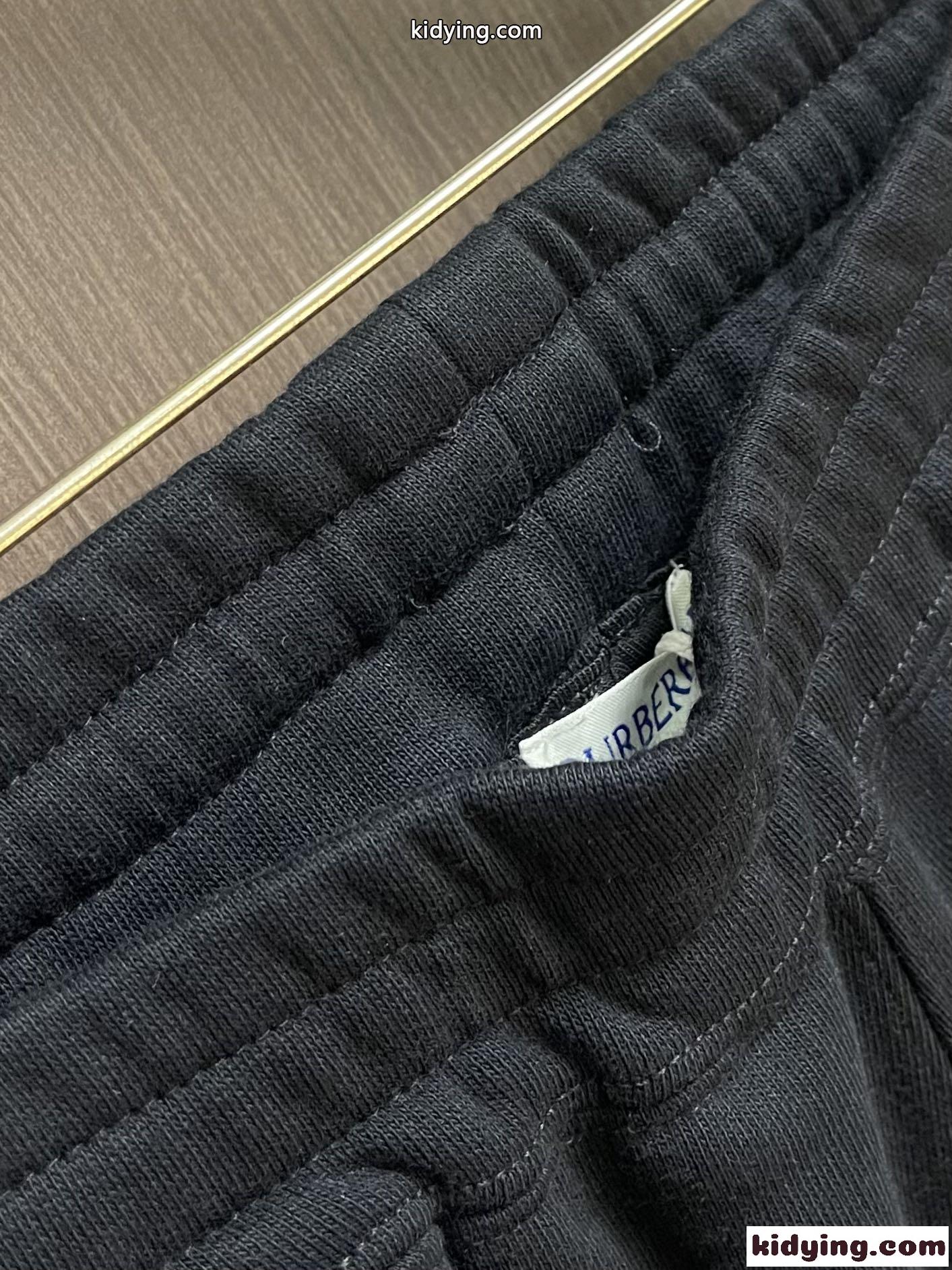 EKDバッジ コットンショーツ バーバリー パンツ コピー ショートパンツ-2