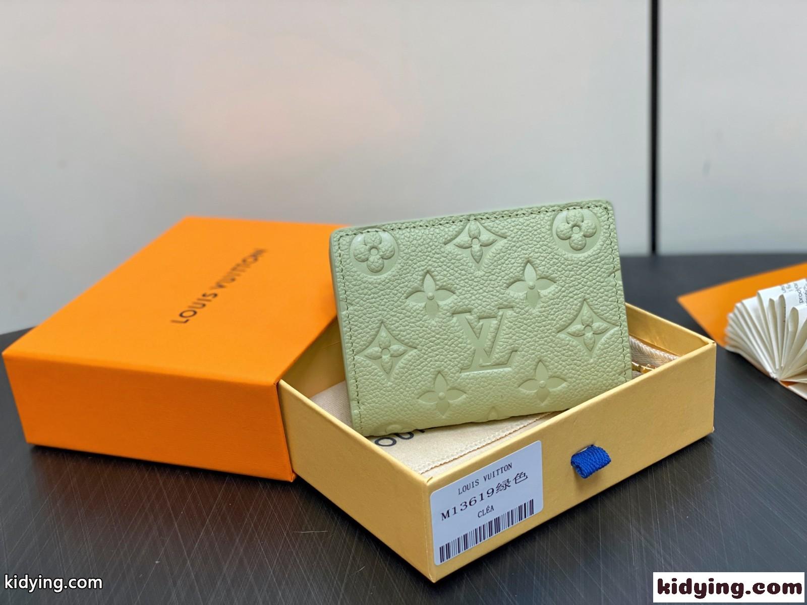 LV × TM ポルトフォイユ・クレア スーパーコピー ルイ・ヴィトン × 村上隆 M13619-0