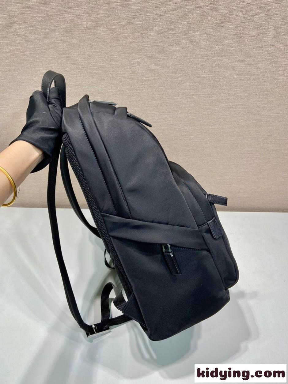 プラダ Re-Nylon x サフィアーノレザー バックパック スーパーコピー-0
