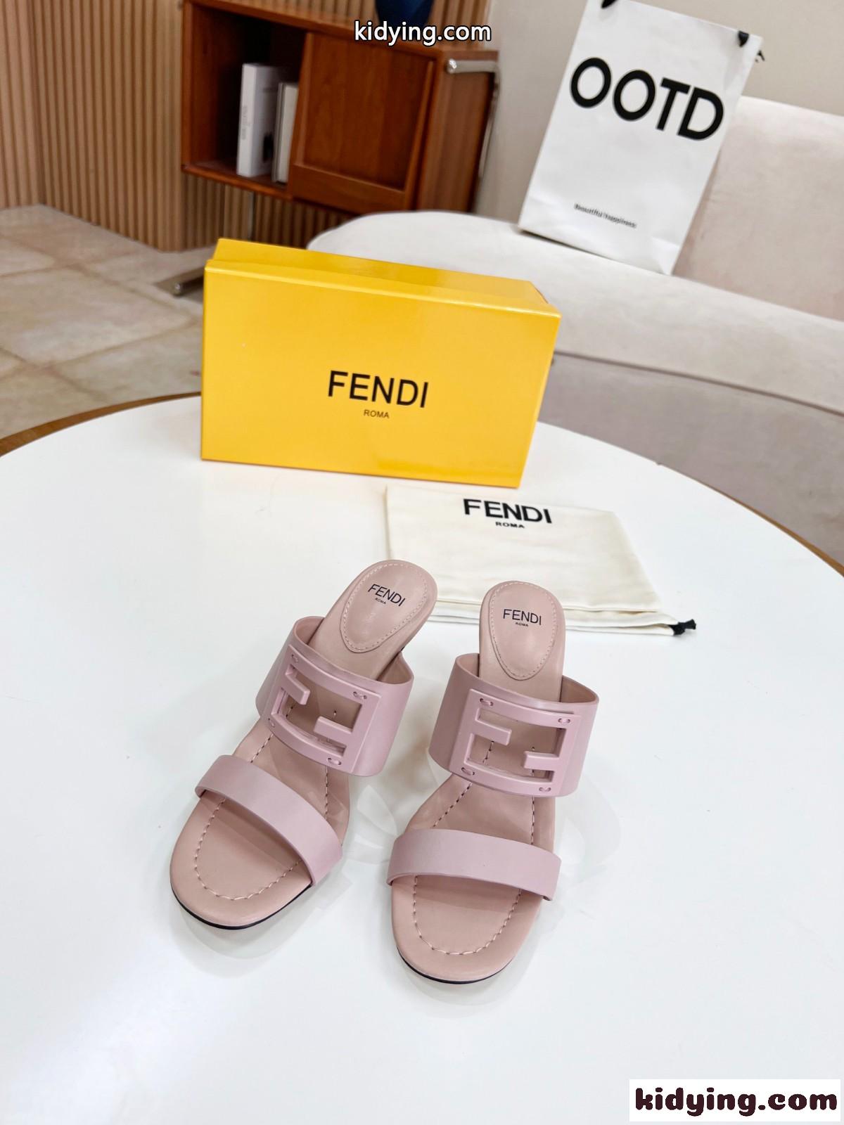 FFバゲット スティレットヒールサンダル フェンディ サンダル スーパーコピー ピンク-1