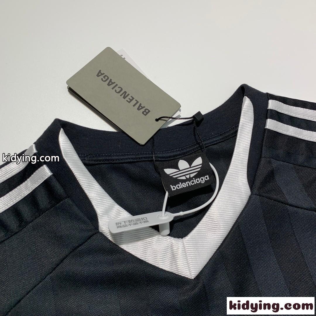 BALENCIAGA×adidas SOCCER オーバーサイズTシャツ バレンシアガ Tシャツ コピー ユニセックス-2