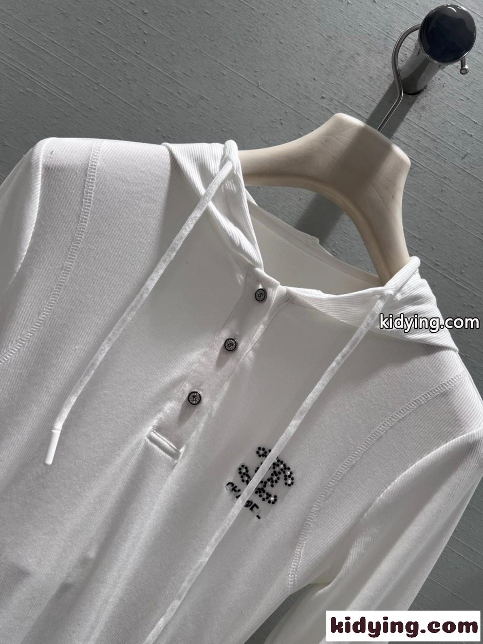 洗練された カジュアル CCロゴ フーディ トップス シャネル Tシャツ コピー ホワイト-2