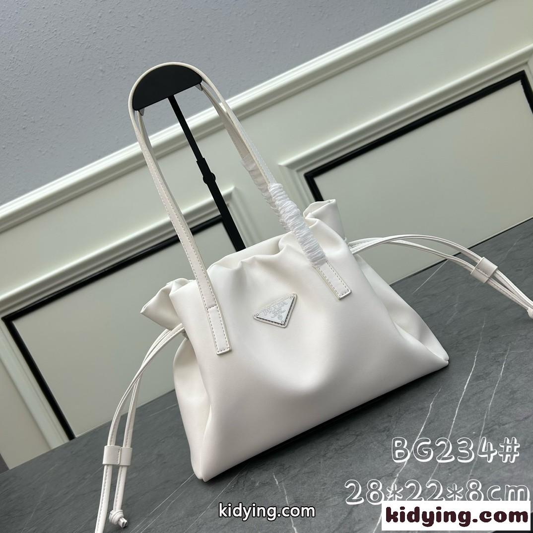 シンプル 可愛い プラダ バッグ コピー 合わせやすい ショルダーバッグ ホワイト-0