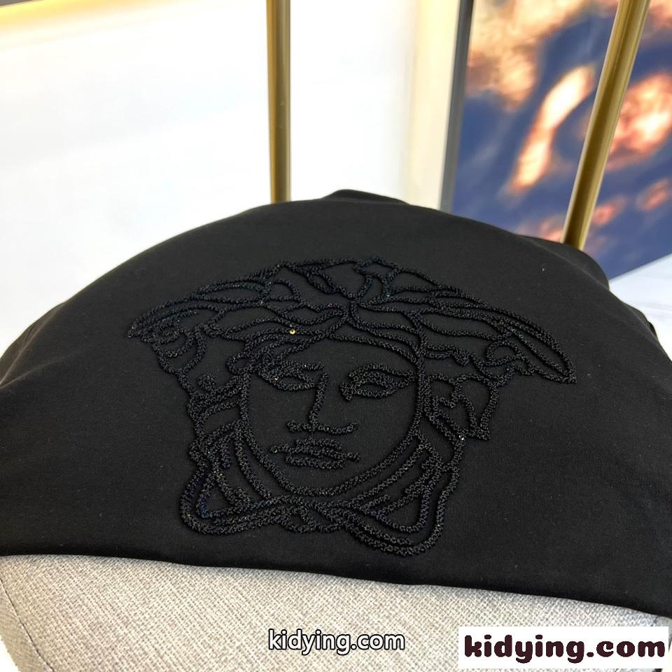 シンプル 合わせやすい メンズ ヴェルサーチェ Tシャツ 偽物 長袖Tシャツ ブラック-1