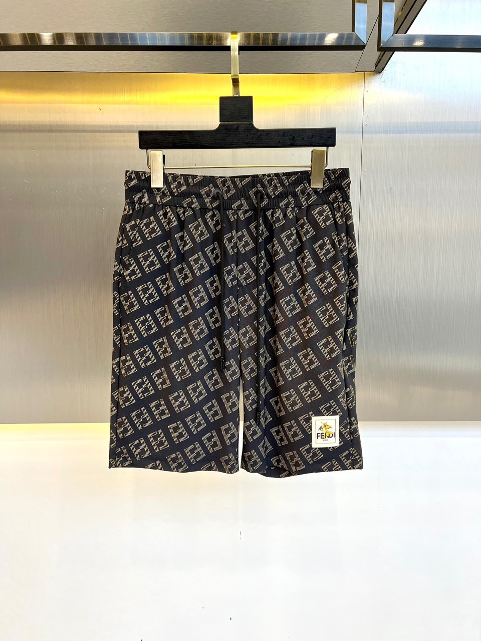 カジュアル FF メンズ ショートパンツ フェンディ パンツ コピー-0