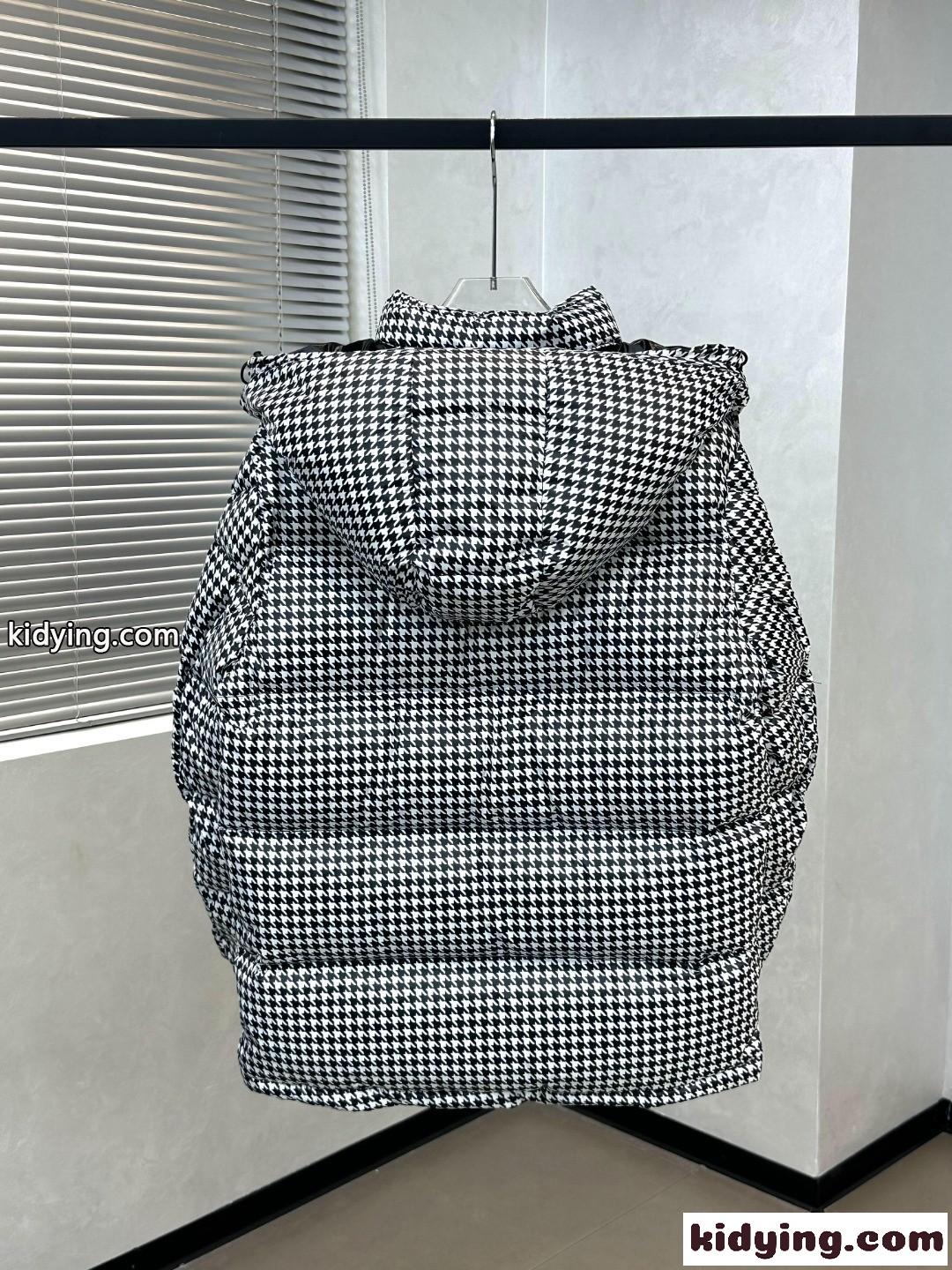 Moncler x FRGMT SOCOTRINEショートダウンジャケット モンクレール ダウンジャケット スーパーコピー-2