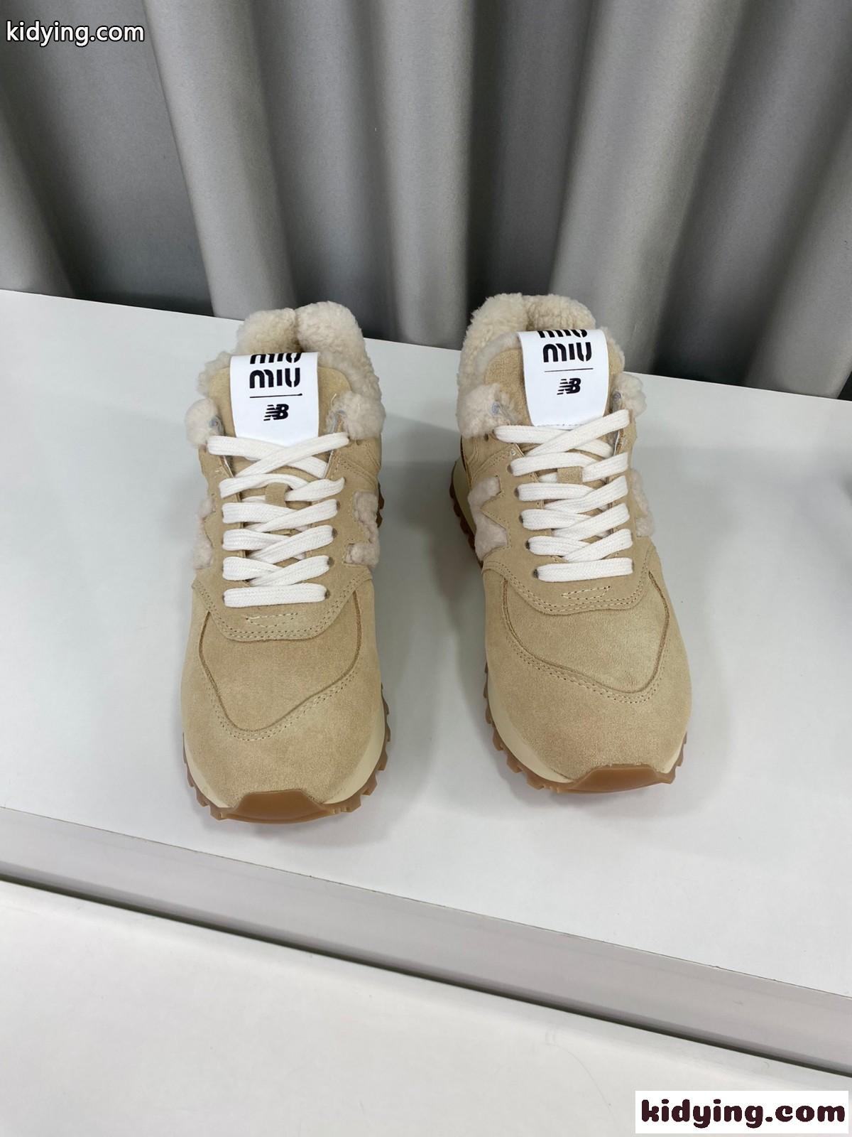 New Balance x Miu Miu ボアスニーカー ミュウミュウ スニーカー コピー レディース-0