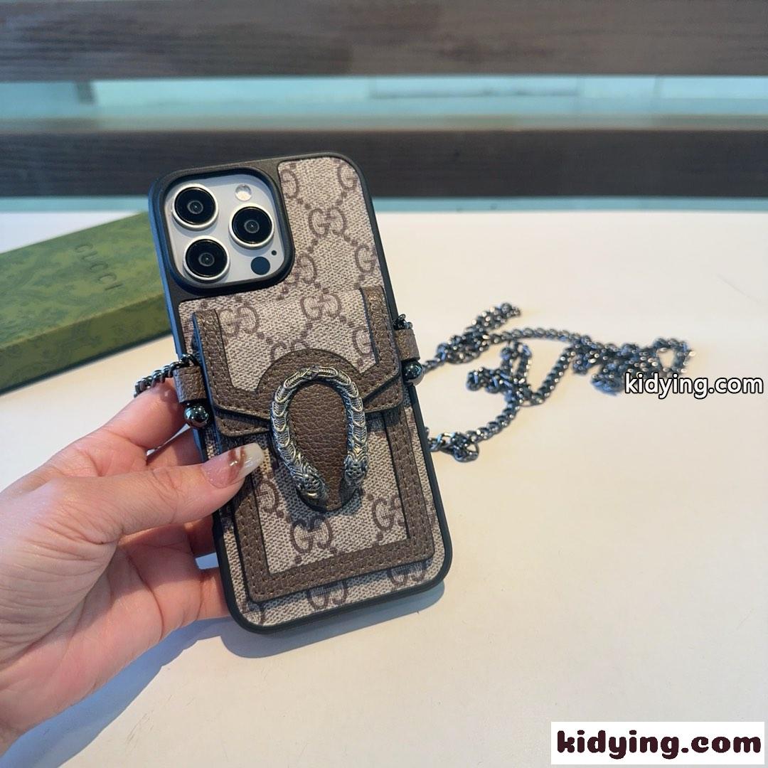 お洒落 ポケット付き スマホケース グッチ アイフォンケース 偽物 斜め掛け iPhone16-3