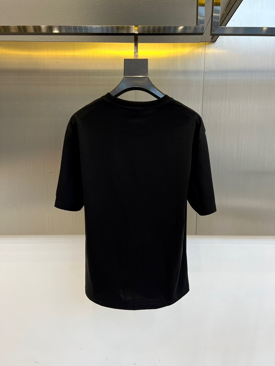 シンプル 上品 ロゴ入り クルーネック セリーヌ Tシャツ 偽物 コットン ブラック-0