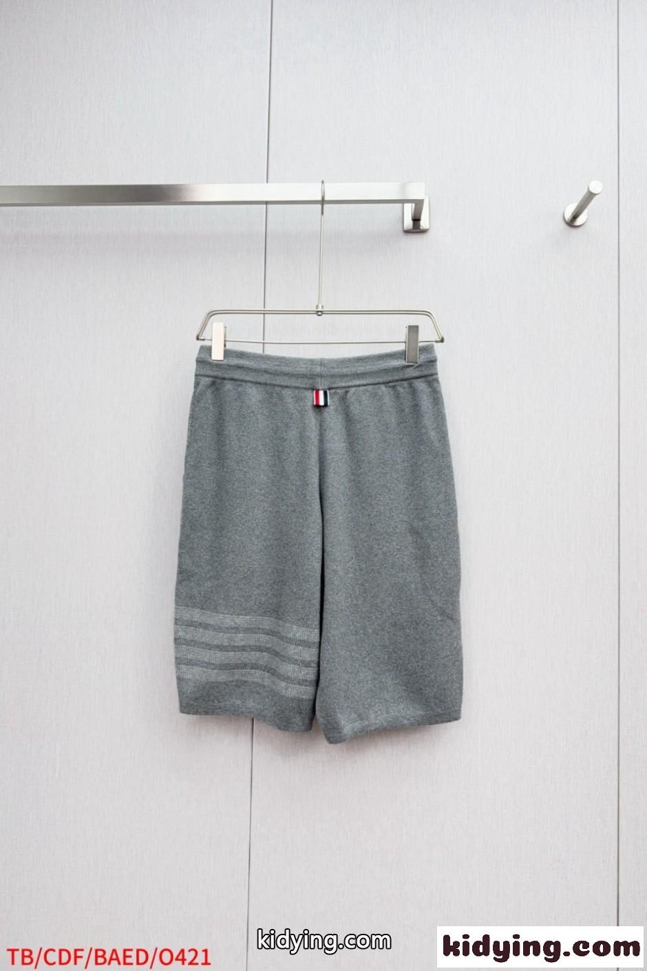 カジュアル 洗練された ショートパンツ トムブラウン パンツ 偽物 グレー-1