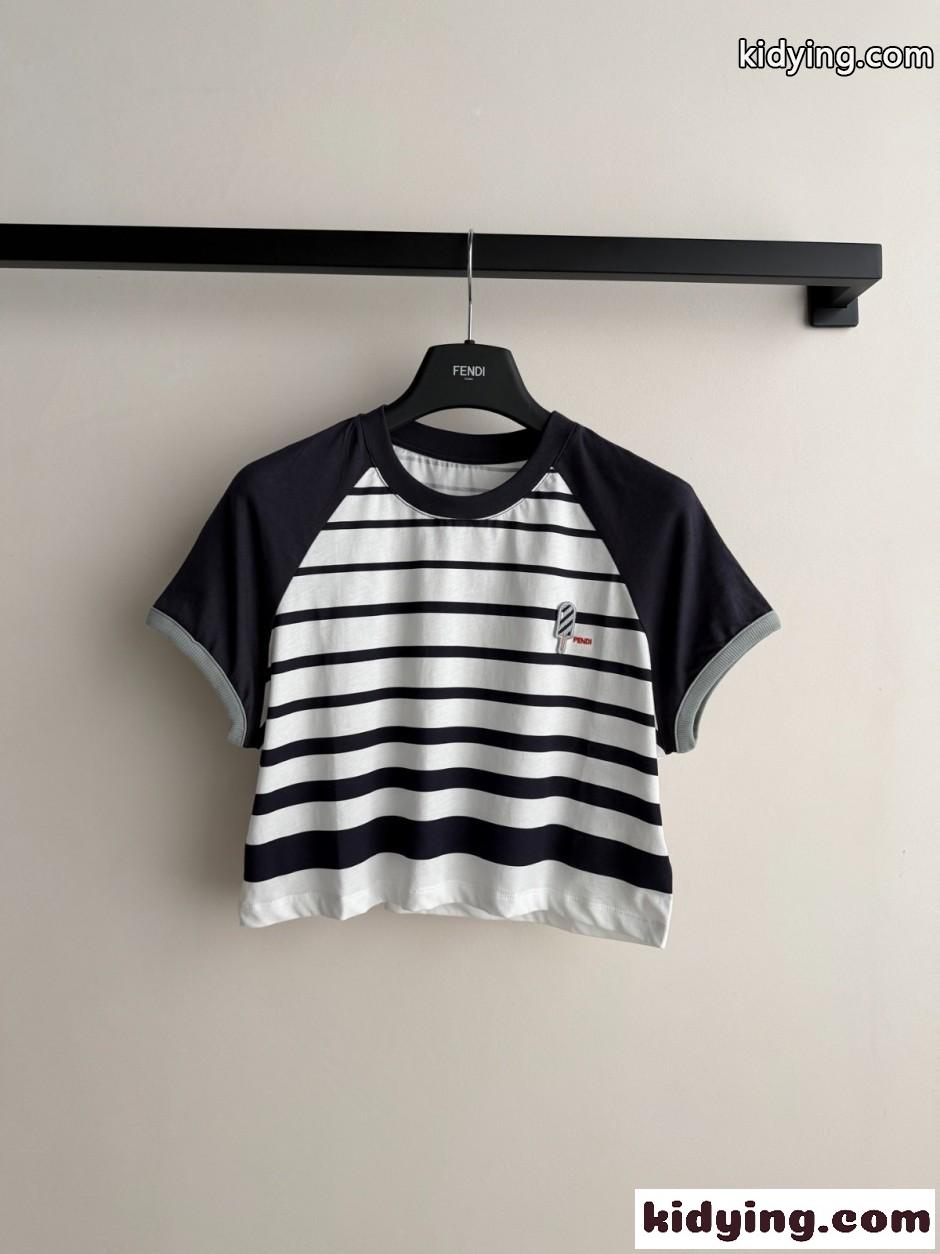 ストライプ コットン 半袖Tシャツ フェンディ Tシャツ コピー クロップド丈-1