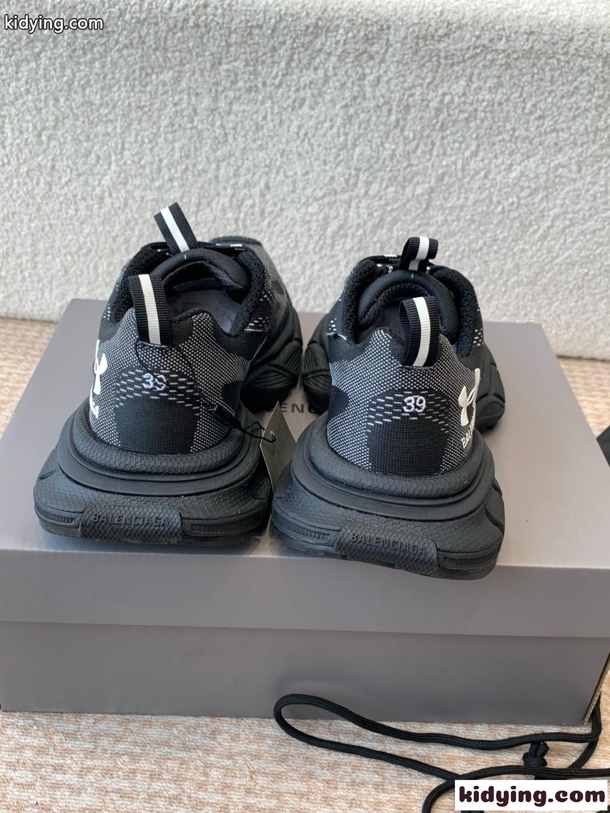 Balenciaga X Under Armour 3XL Knit スニーカー スーパーコピー ブラック-1