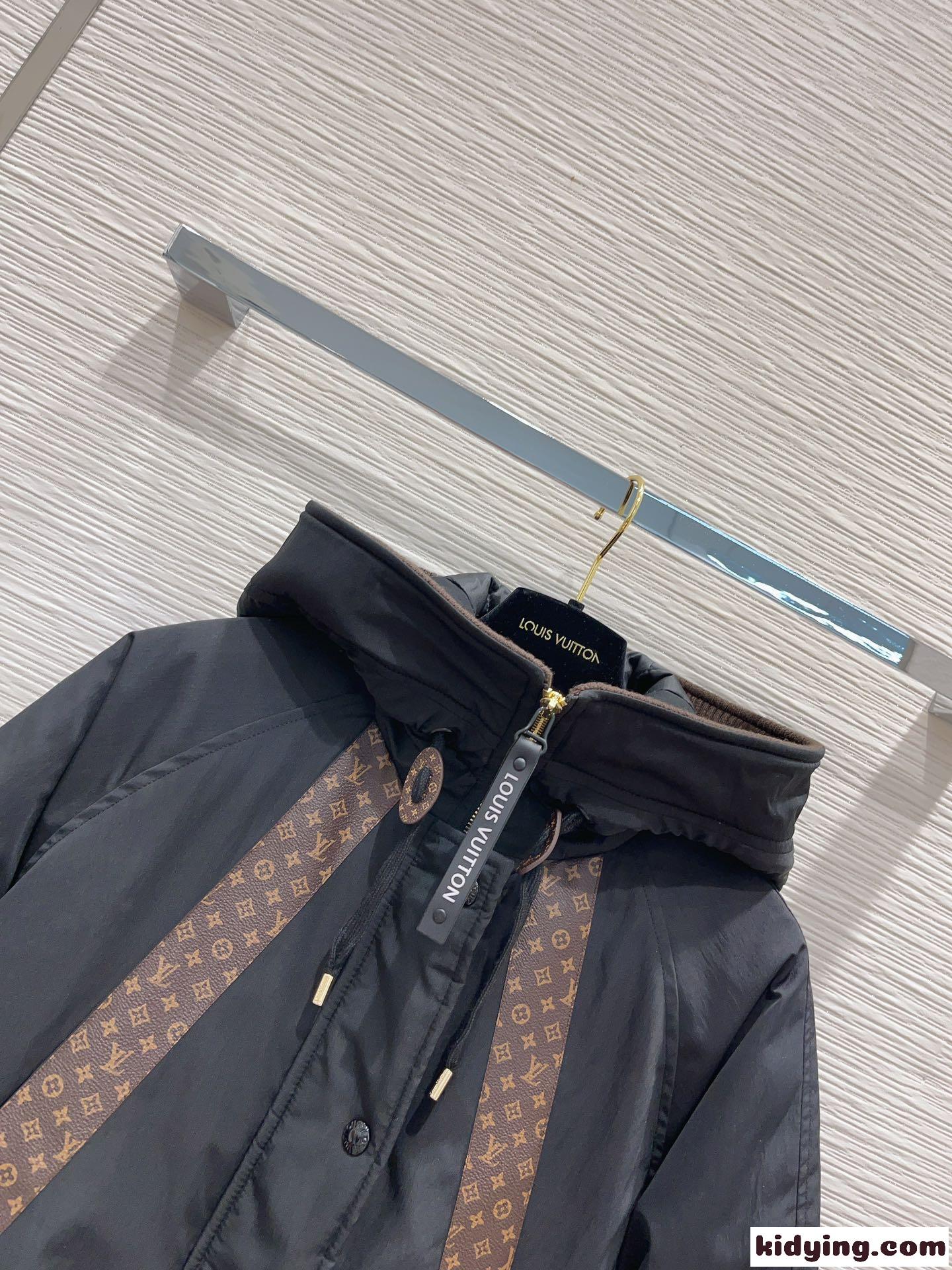 モノグラムアクセントパーカ ルイヴィトン ジャケット コピー 中綿入り 秋冬-2