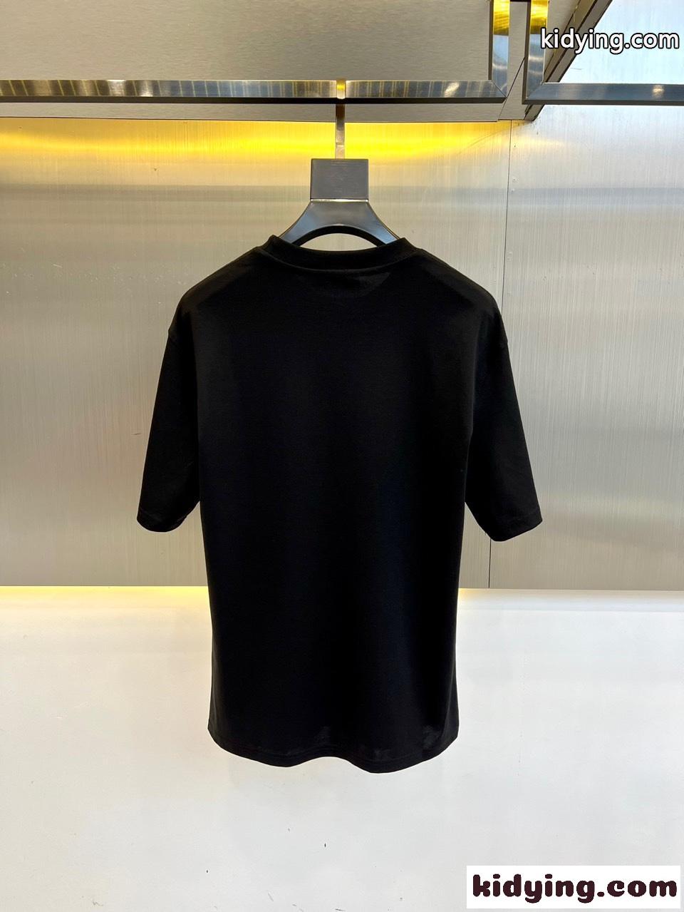 シンプル ロゴプリント 半袖Tシャツ プラダ Tシャツ 偽物 クルーネック ブラック-4