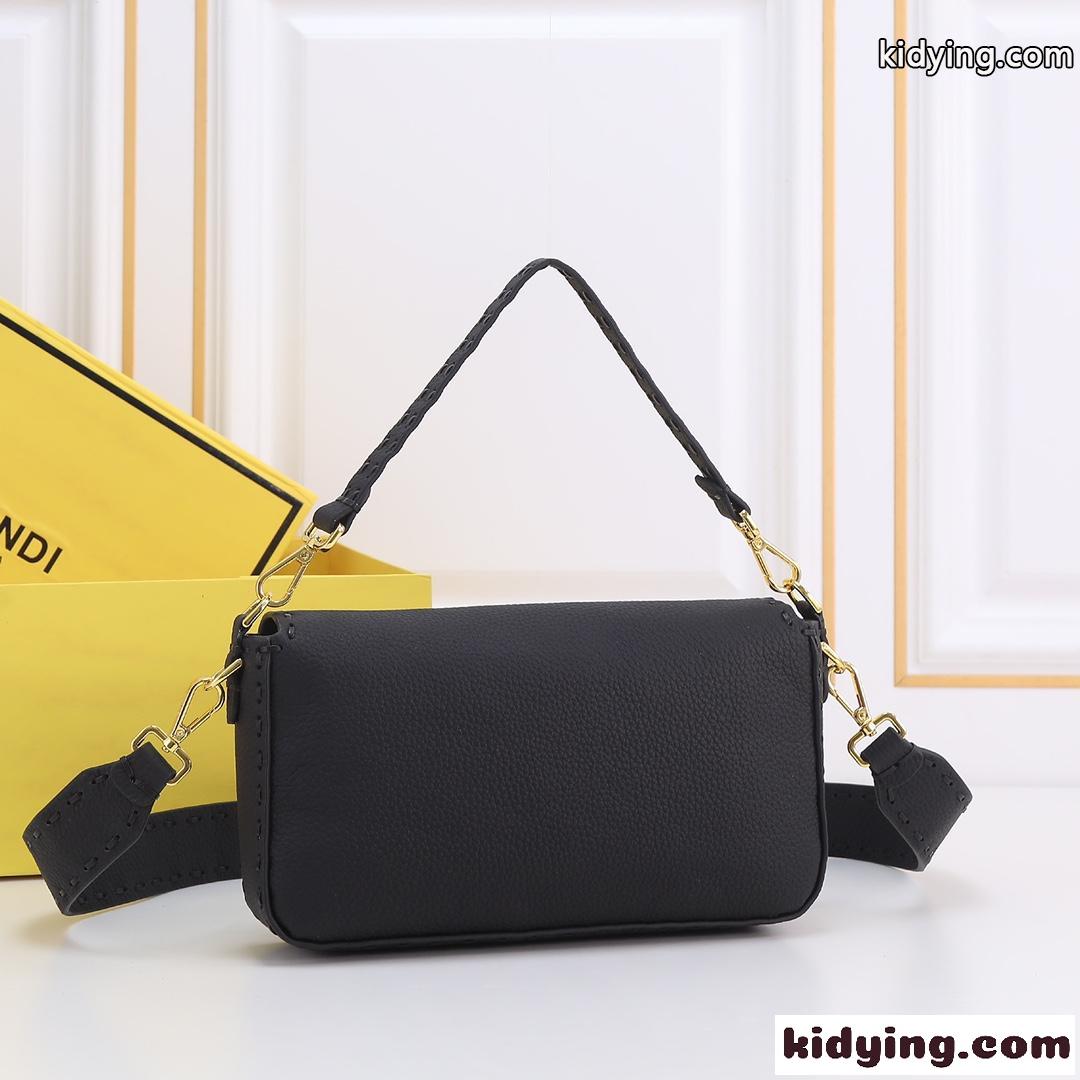 定番 人気 FENDI フェンディ ハンドステッチ ミディアム バゲットバッグ コピー ブラック-2