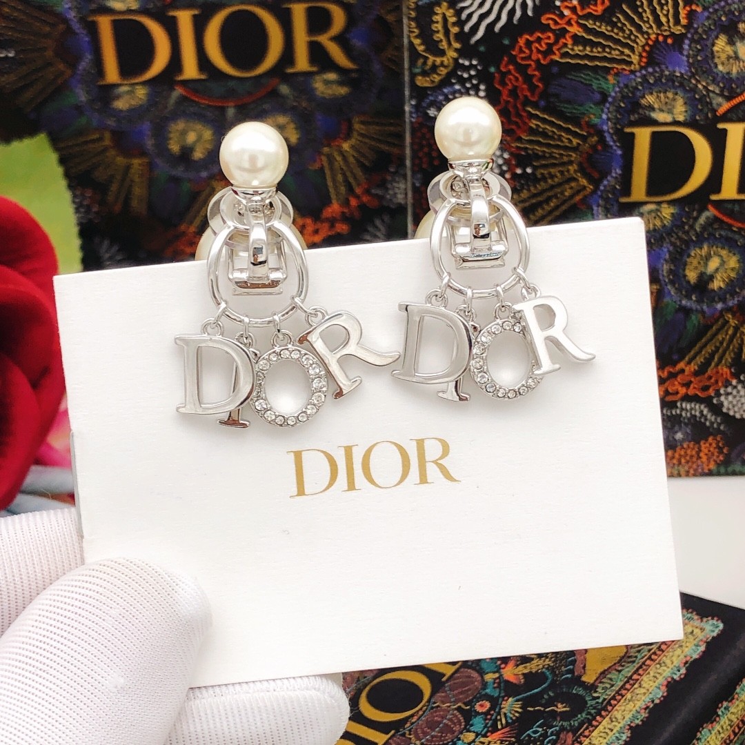 Dior Tribales クリップイヤリング クリスチャン・ディオール ピアス 偽物 シルバー-1
