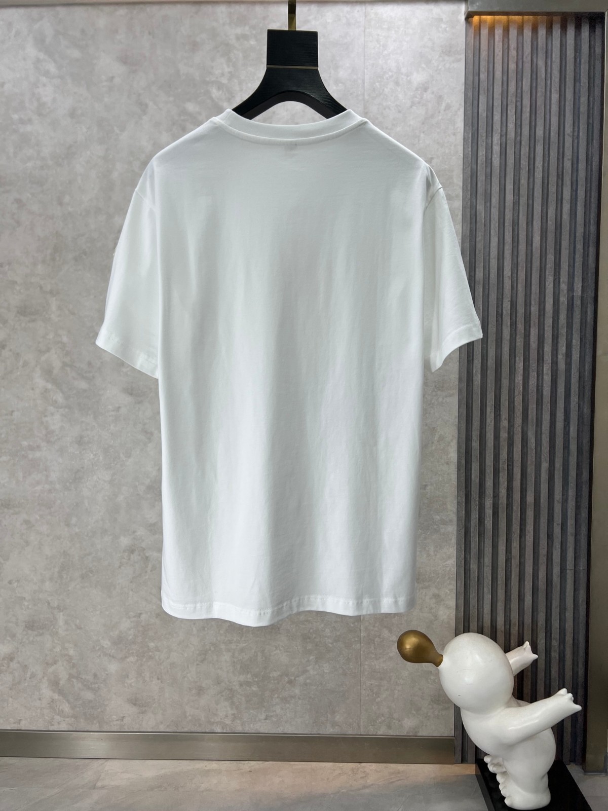 モンクレール Tシャツ コピー ロゴプリント 着心地抜群 クルーネック 半袖Tシャツ-1