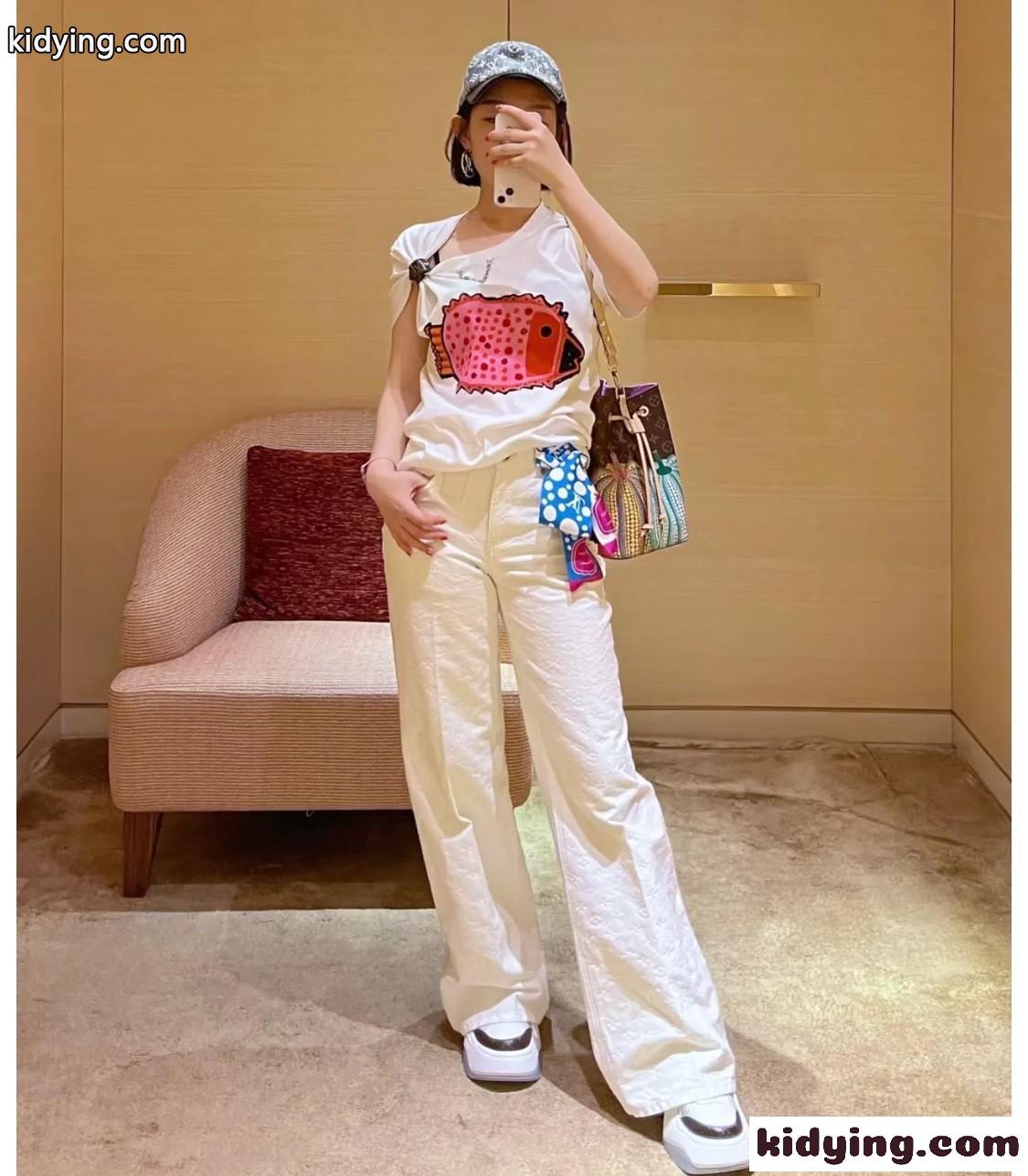 LV × YK フィッシュパッチバックルスリーブTシャツ ルイ・ヴィトン Tシャツ コピー コットン-4