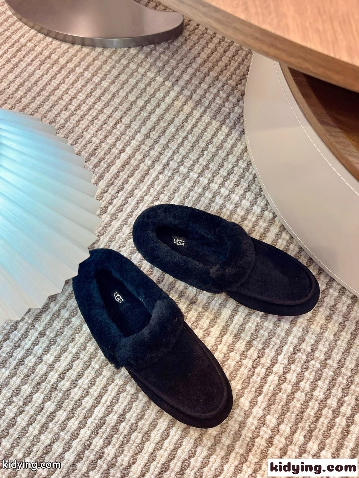 アグ モカシン スーパーコピー シンプル UGG スエード ムートン シューズ ブラック-4