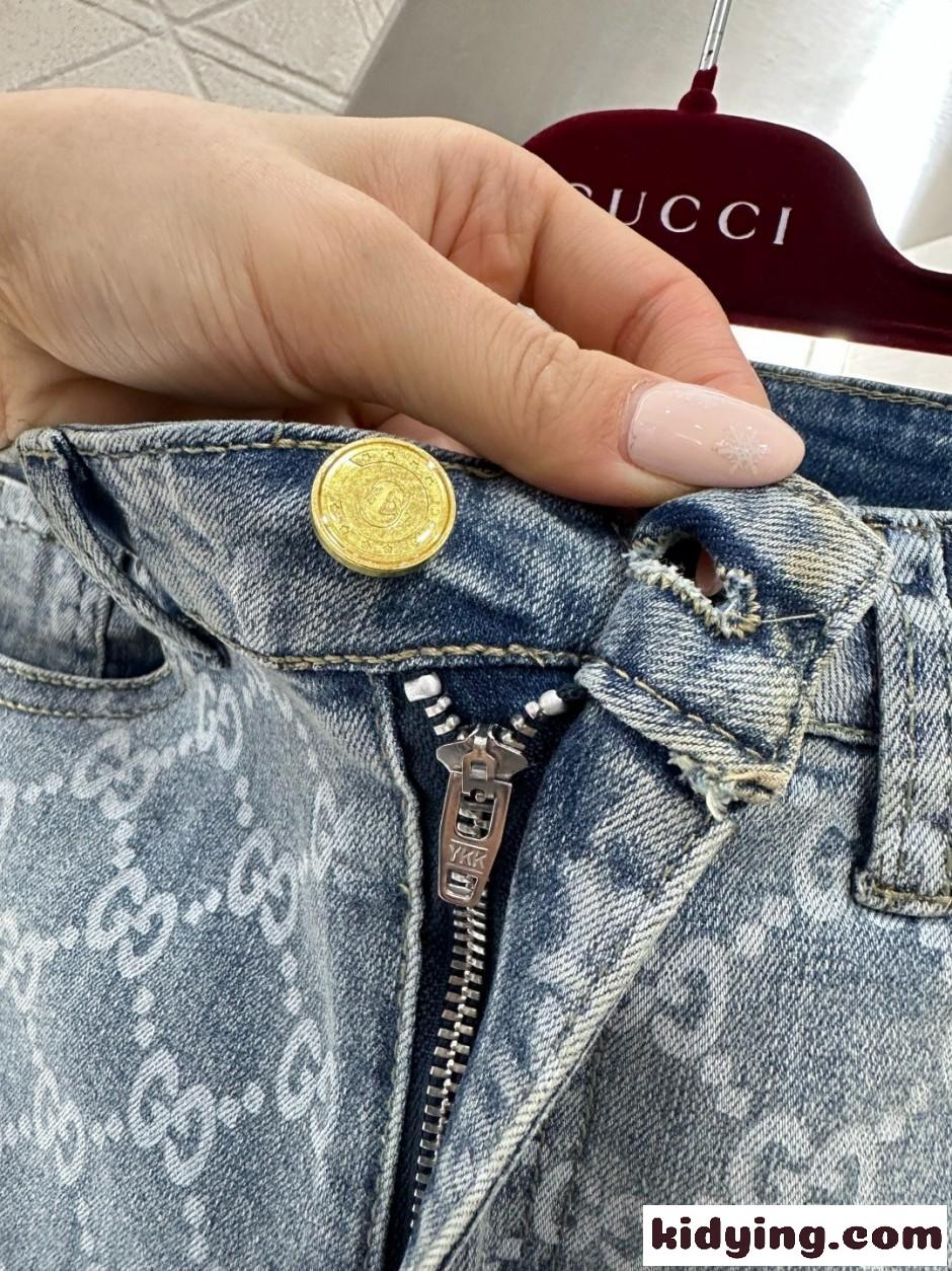 グッチ ジーンズ コピー レディース 合わせやすい GG ウォッシュド デニムパンツ-2
