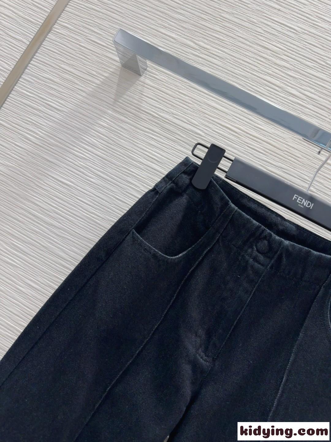 カジュアル お洒落 合わせやすい デニムパンツ フェンディ ジーンズ コピー レディース-1