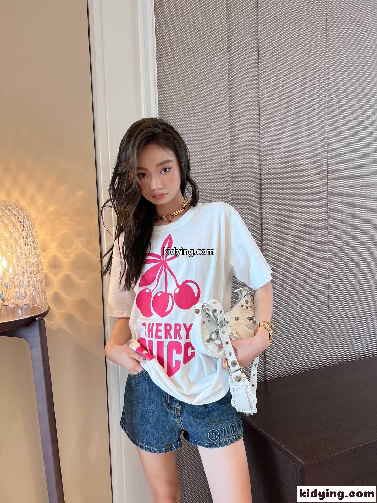 ゆったり トップス カジュアル ユニセックス グッチ 半袖Tシャツ コピー クルーネック おしゃれ 春夏 新作 プリント-4