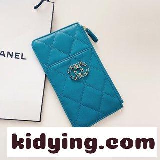 ​Chanelシャネル 携帯電話バッグ 売る コピー C19シリーズはバッグを持ち どんなサイズの携帯電話を2台入れることができ カードスロットが多いです-0