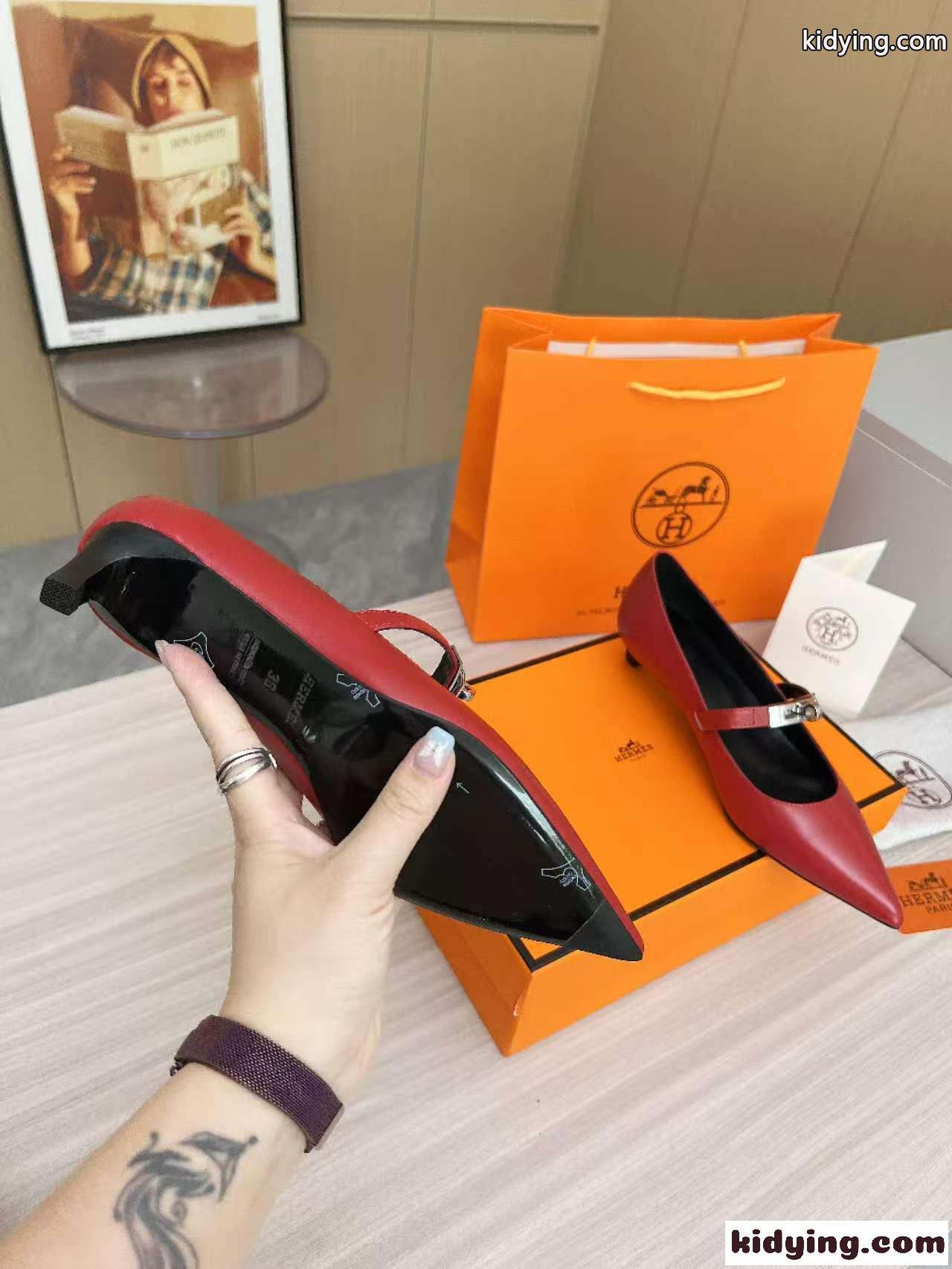 人気 洗練された ケリーバックル エルメス パンプス キアラ コピー レッド-3
