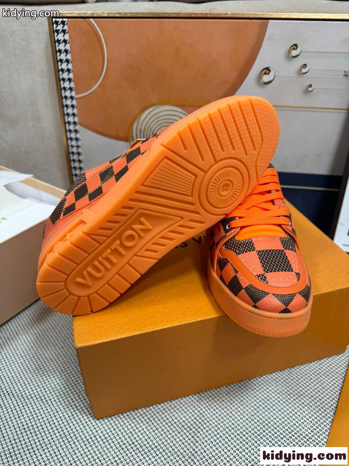 お洒落 ダミエ柄 LV トレイナー・ライン スニーカー ルイ・ヴィトン スーパーコピー オレンジ-3