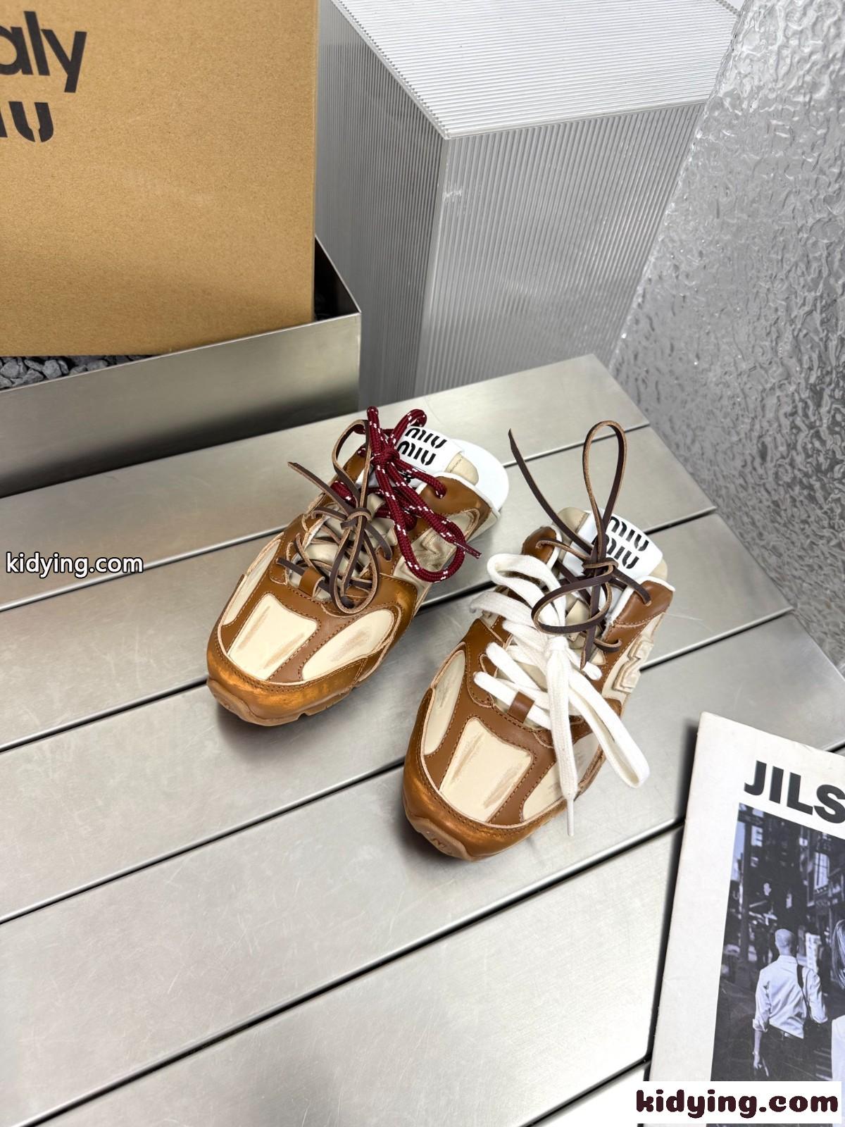 New Balance x Miu Miu 530 SL ミュールスニーカースーパーコピー ブラウン-1