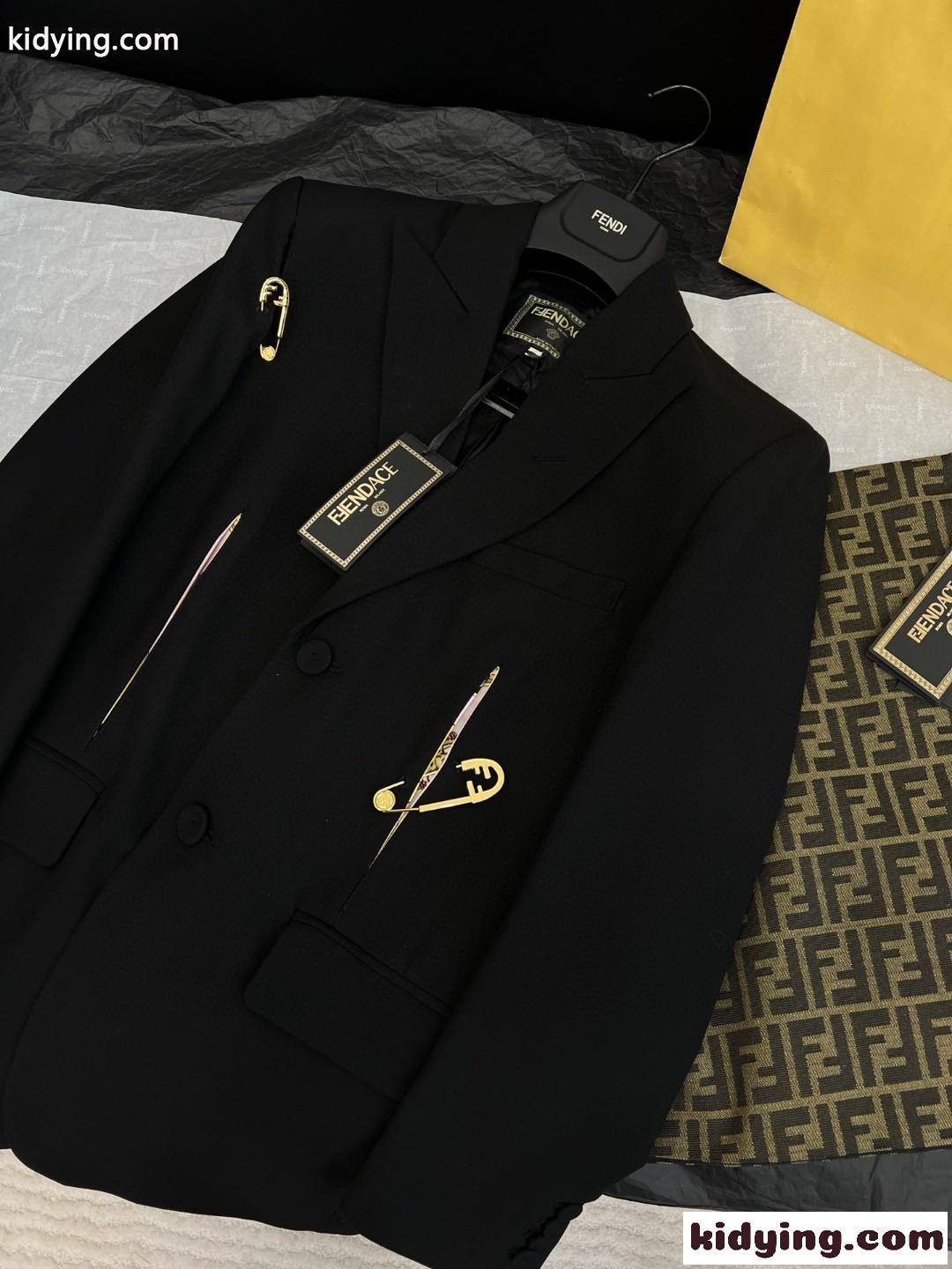 FENDI × VERSACE 上品 エレガント フェンディ ジャケット コピー 長袖 カジュアル お洒落-0