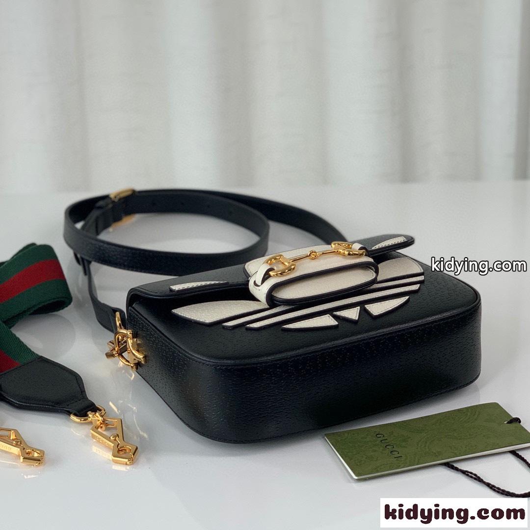 adidas x Gucci カジュアル ショルダーバッグ グッチ バッグ 人気 コピー 斜め掛け プリント ブラック-3