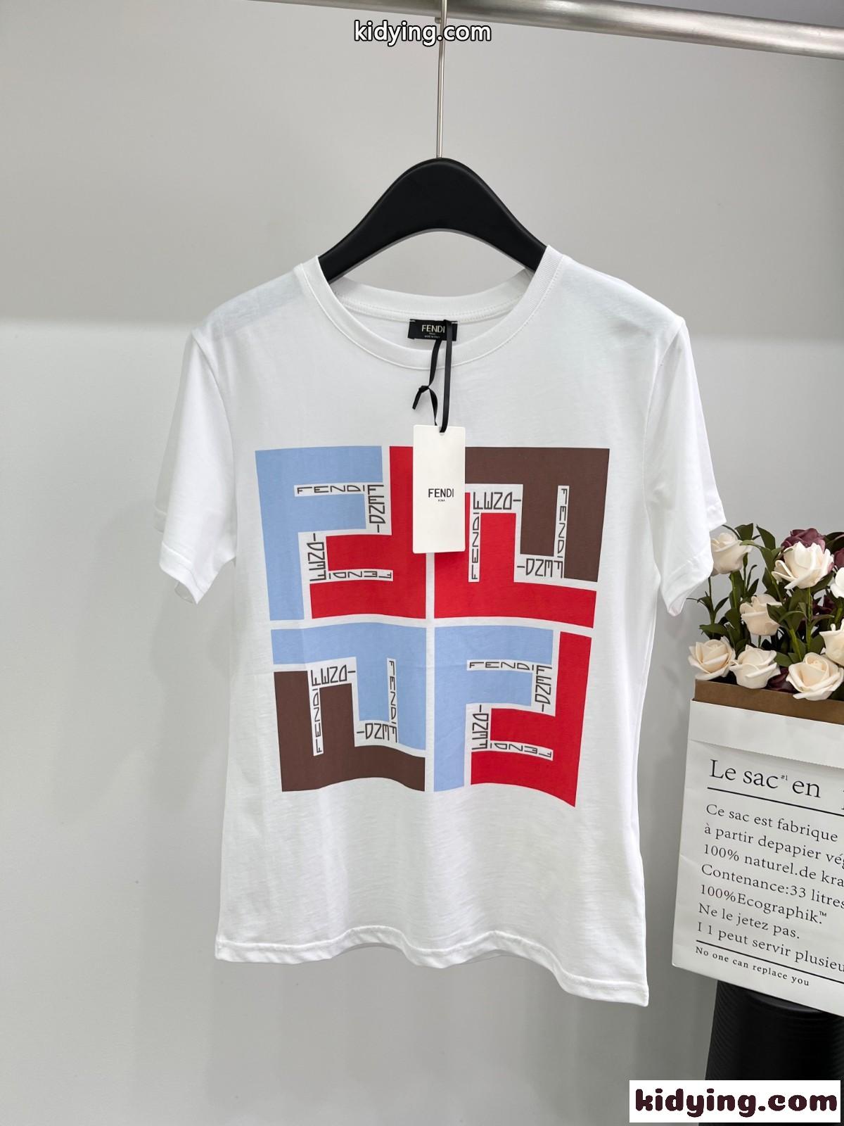 定番 プリント フェンディ Tシャツ コピー クルーネック 半袖Tシャツ-0