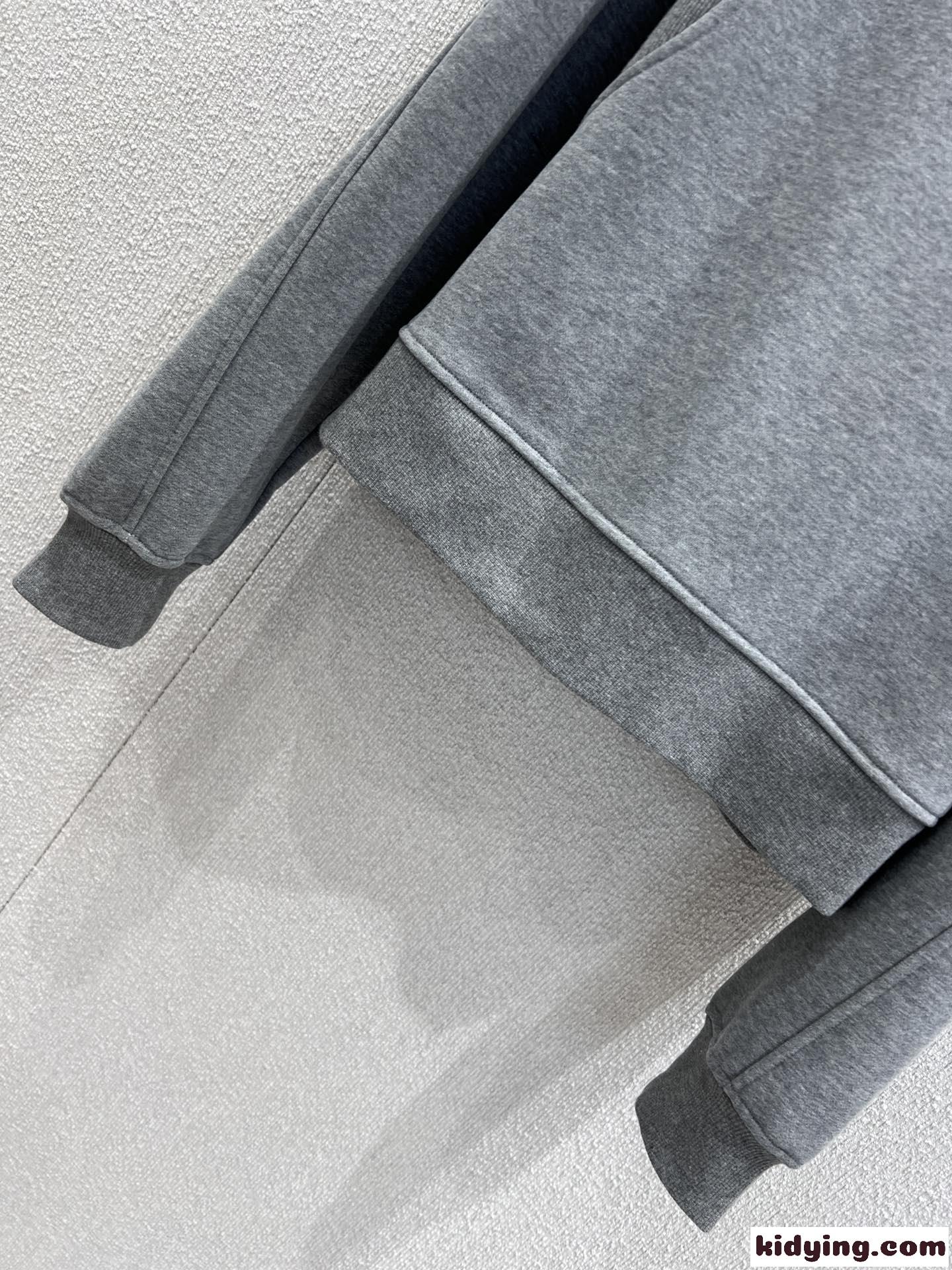 カジュアル クロップド スウェットシャツ ロエベ Tシャツ コピー グレー-3