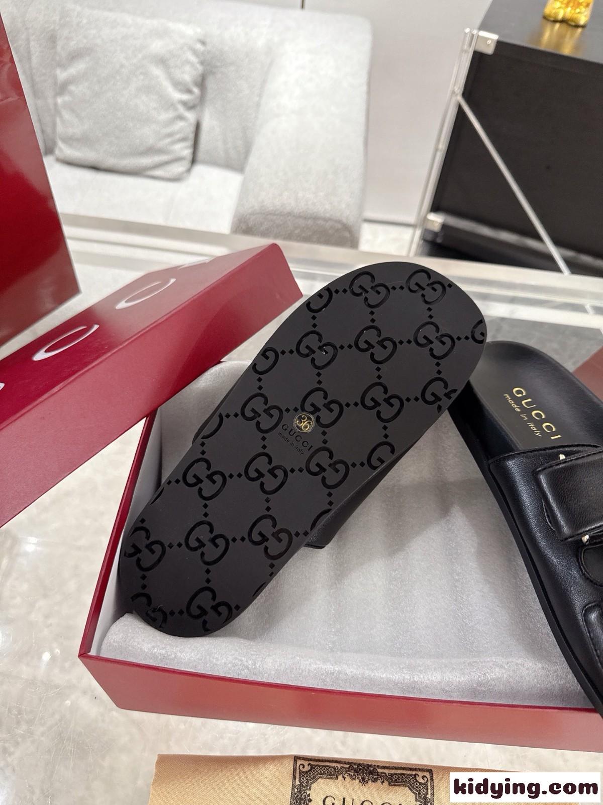 クリスタル ダブルG付き ウィメンズ サンダル グッチ スーパーコピー ブラック-4
