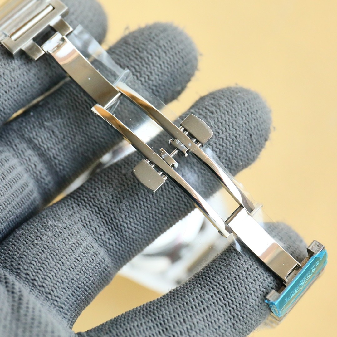 ロンジン コンクエスト 41mm 自動巻きウォッチ コピー 人気 エレガント 腕時計-4
