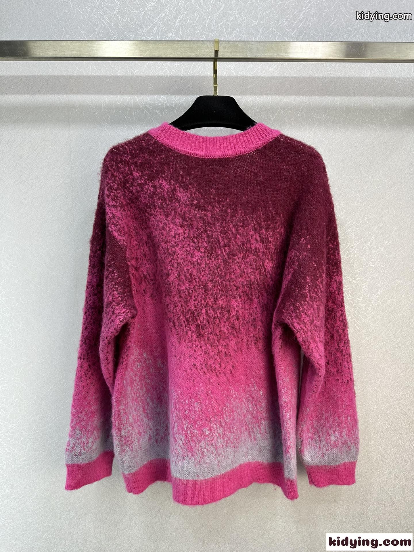 おしゃれ グラデーション ロゴ刺繍 ウール カーディガン フェンディ ニット コピー-4